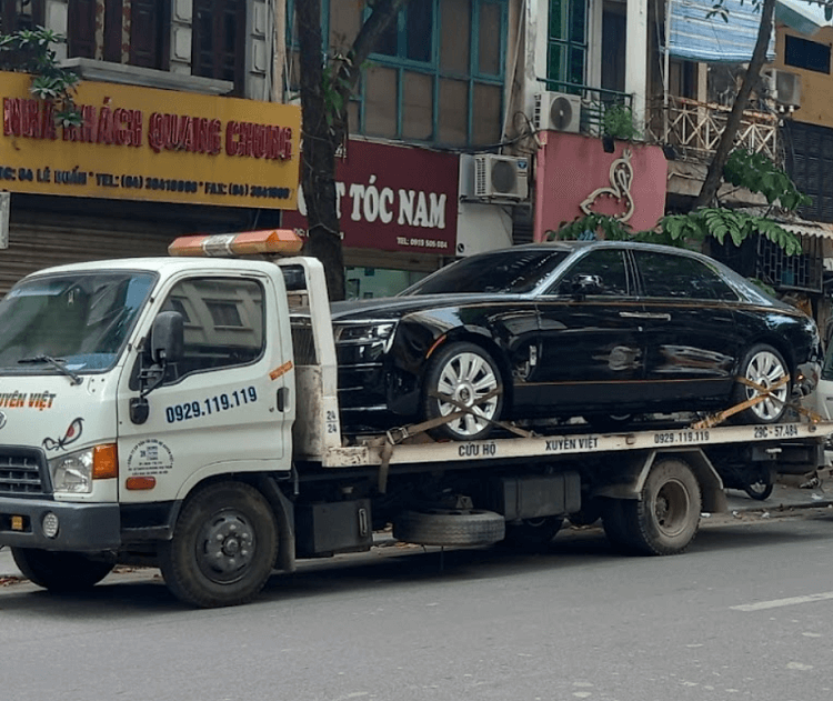 Cứu hộ xe ô tô đại lộ Thăng Long hỗ trợ