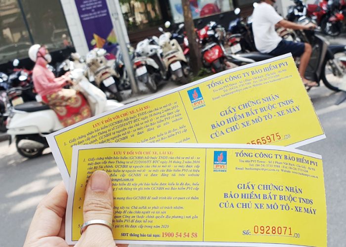 Mua bảo hiểm để hạn các phát sinh khi tham gia giao thông