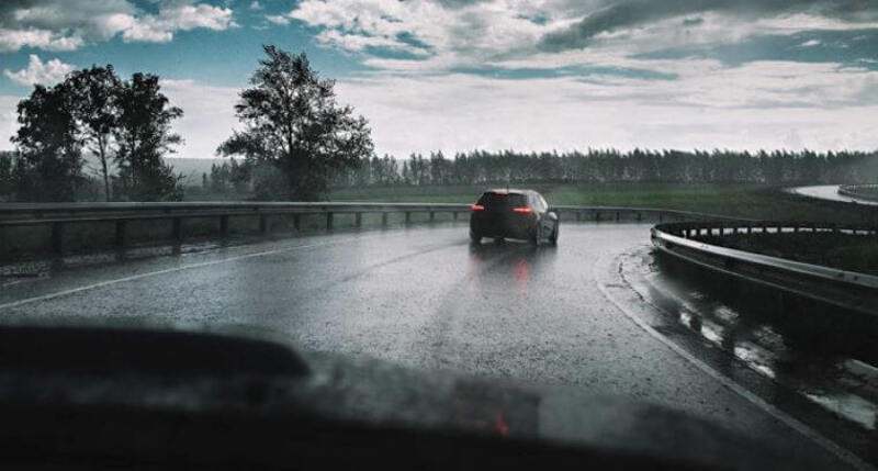 Hãy chú ý kiểm tra xe trước khi lái xe trong điều kiện thời tiết xấu