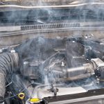 Xe ô tô bị nóng máy phải xử lý sao? Nguyên nhân và cách khắc phục
